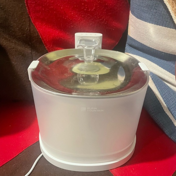 Elfin Water Fountain - Picture 5 of 8